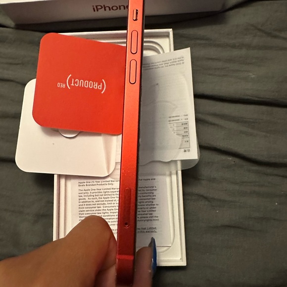 iPhone 12 - Picture 6 of 8